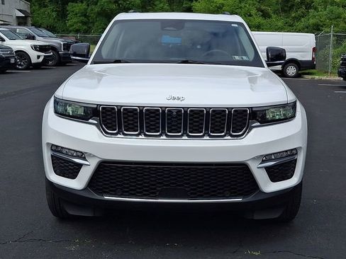 Used 2022 Jeep Grand Cherokee Limited 4xe w/ Luxury Tech Group II AWD/4WD image 3