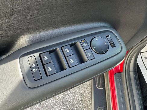 Used 2025 Hyundai Santa Fe XRT image 6