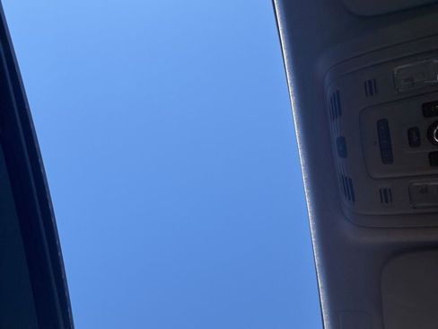 Used 2024 Cadillac Escalade ESV Sport Platinum w/ LPO, ONYX Package image 17