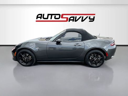 Used 2019 MAZDA MX-5 Miata Club RWD image 4