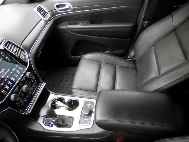 Used 2021 Jeep Grand Cherokee Limited AWD/4WD image 25