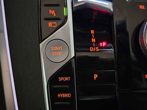 New 2026 BMW X5 xDrive50e w/ Premium Package image 32