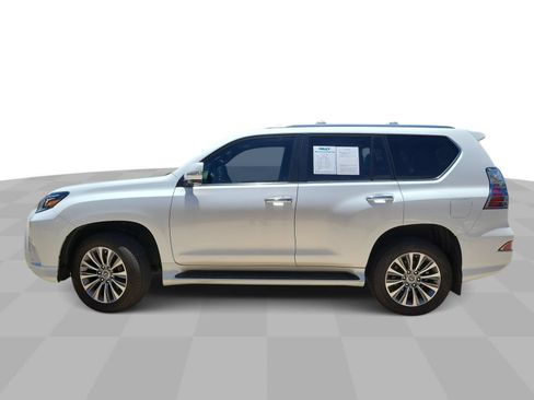 Used 2023 Lexus GX 460 Luxury w/ Accessory Package AWD/4WD image 5