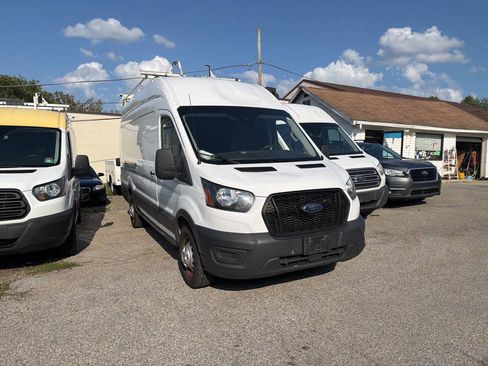 Used 2022 Ford Transit 250 148 High Roof Extended AWD w/ Load Area Protection Package image 4