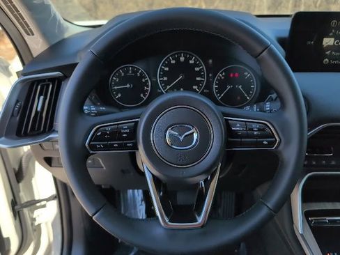 Used 2026 MAZDA CX-90 3.3 Turbo w/ Preferred Package AWD/4WD image 17