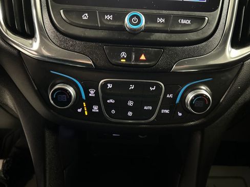 Used 2024 Chevrolet Equinox LT image 19