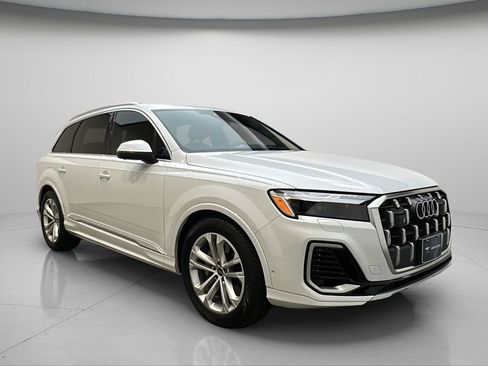 Used 2025 Audi Q7 3.0T Prestige w/ Prestige Package AWD/4WD image 1