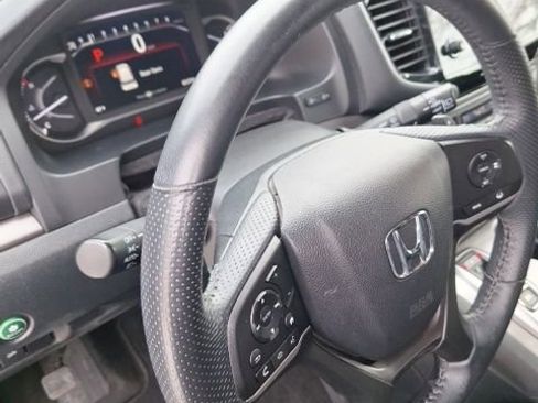 Used 2023 Honda Passport EX-L image 9