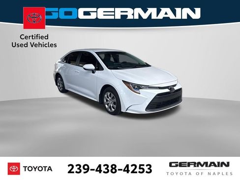 Used 2025 Toyota Corolla LE image 9