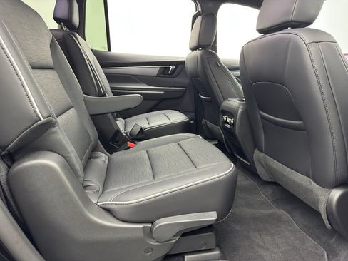 Used 2025 Buick Enclave Sport Touring FWD image 39