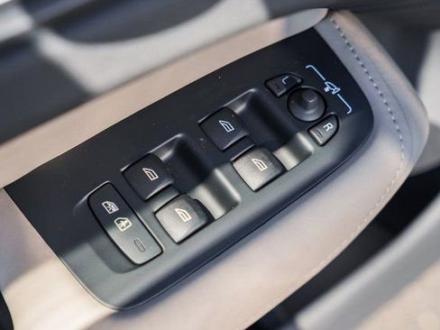 New 2026 Volvo XC60 T8 Plus image 37