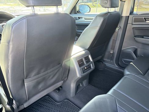 Used 2018 Volkswagen Atlas SE image 28