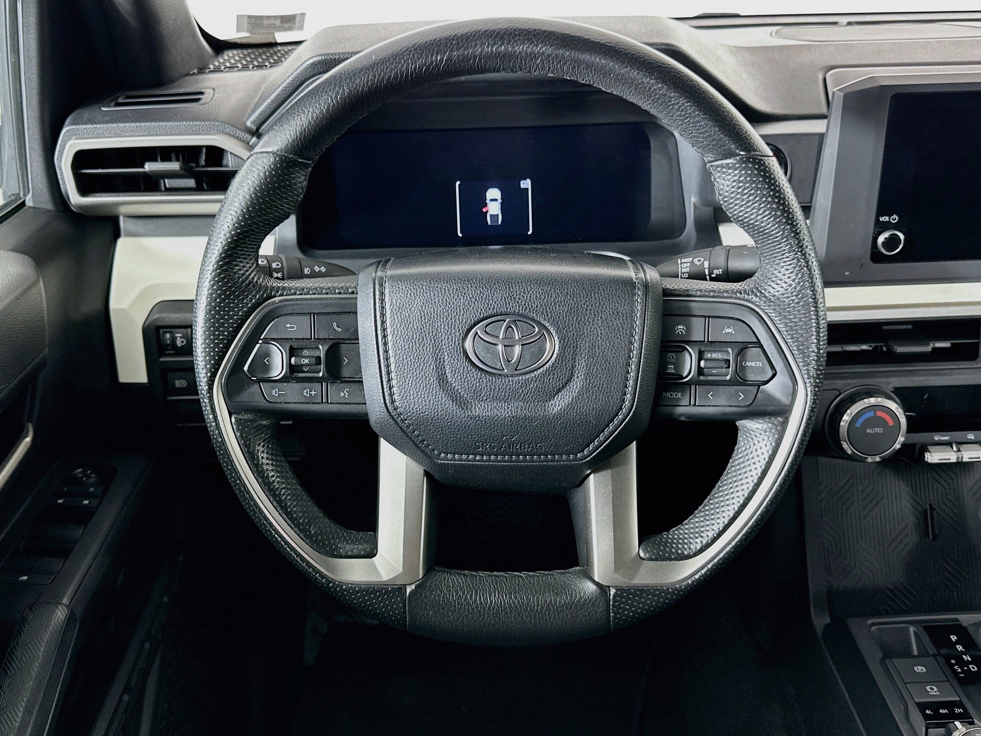 Used 2024 Toyota Tacoma TRD Off-Road AWD/4WD image 18