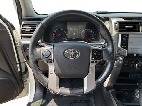 Used 2023 Toyota 4Runner SR5 Premium w/ Moonroof Package AWD/4WD image 15