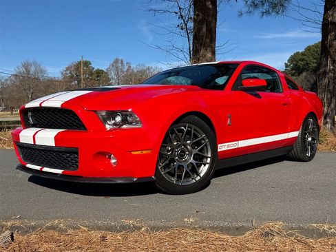 Used 2012 Ford Mustang Shelby GT500 w/ SVT Performance Pkg image 2