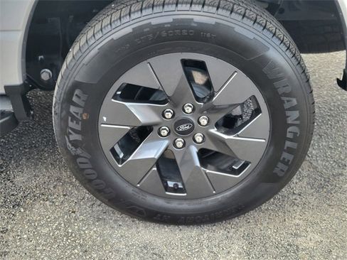 New 2025 Ford F150 Lightning Lariat image 7