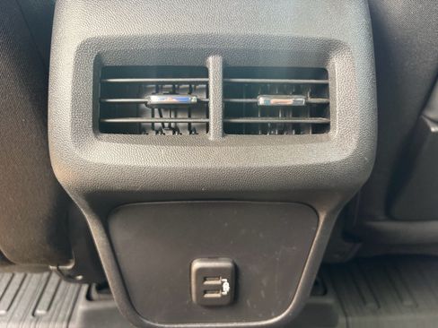 Used 2021 GMC Terrain SLE w/ Driver Convenience Package FWD image 29