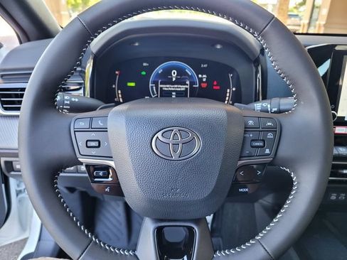 New 2026 Toyota Camry SE FWD image 12