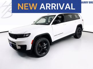 Used 2022 Jeep Grand Cherokee L Altitude video 1