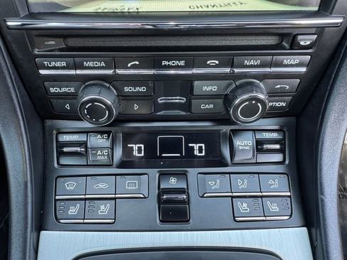 Used 2014 Porsche 911 Turbo AWD/4WD image 23
