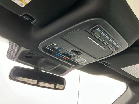 Used 2023 Ford F350 Platinum AWD/4WD image 27