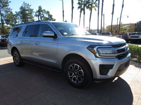 Certified 2024 Ford Expedition Max XLT image 6