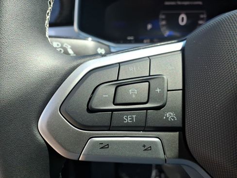 New 2026 Volkswagen Taos SE AWD/4WD image 16