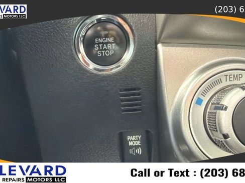 Used 2012 Toyota 4Runner Limited AWD/4WD image 21