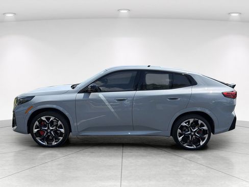 New 2026 BMW X2 xDrive28i w/ Technology Package AWD/4WD image 7