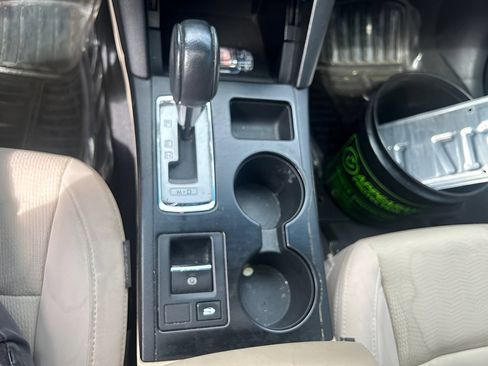 Used 2017 Subaru Legacy 2.5i Premium w/ Moonroof Package AWD/4WD image 25