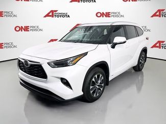 Certified 2025 Toyota Highlander XLE video 3