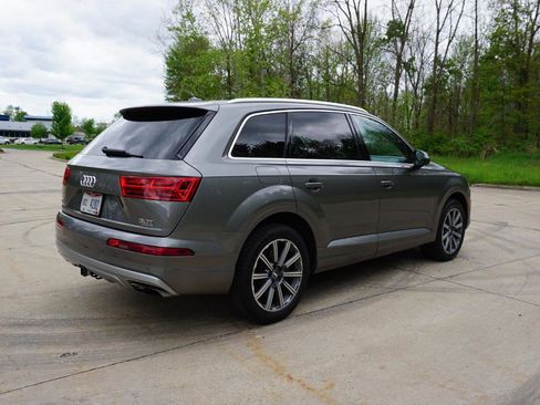 Used 2017 Audi Q7 3.0T Prestige AWD/4WD image 5