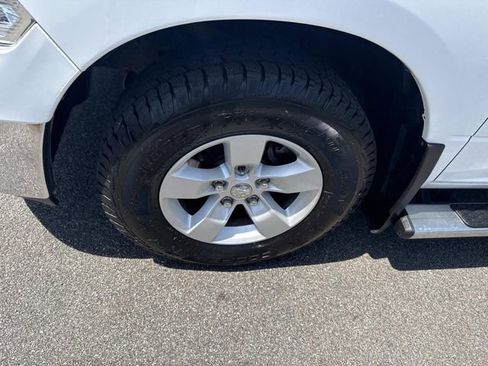 Used 2021 RAM 1500 Classic SLT RWD image 12