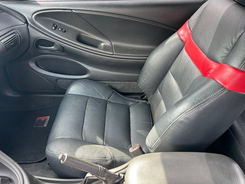 Used 2001 Ford Mustang GT RWD image 14