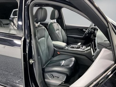 Used 2021 Audi Q7 3.0T Premium Plus w/ Premium Plus Package AWD/4WD image 28