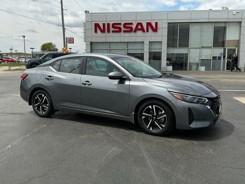 Used 2024 Nissan Sentra SV w/ Trunk Package FWD image 1