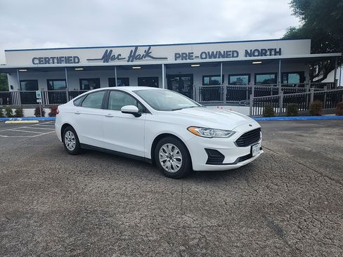 Used 2020 Ford Fusion S image 1