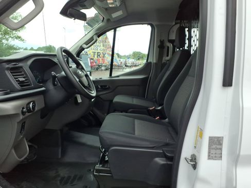 Certified 2025 Ford Transit 250 Low Roof w/ Exterior Upgrade Package RWD image 12