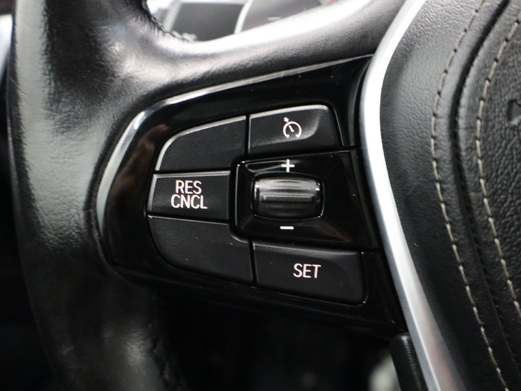 Used 2019 BMW 530e xDrive w/ Convenience Package AWD/4WD image 24