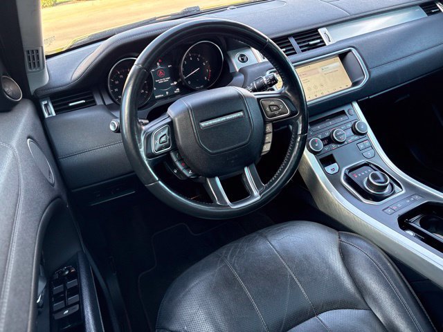 Used 2017 Land Rover Range Rover Evoque SE AWD/4WD image 26