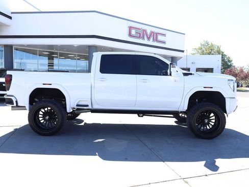 Used 2024 GMC Sierra 3500 Denali Ultimate AWD/4WD image 7