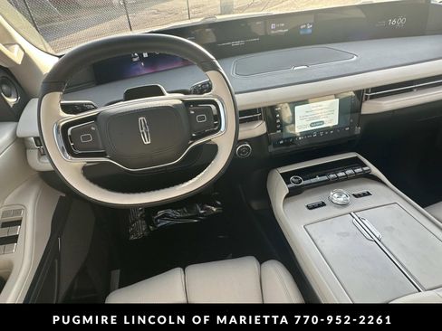 New 2026 Lincoln Navigator L Reserve AWD/4WD image 32