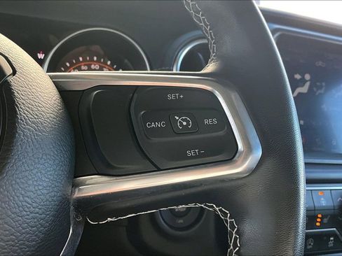 Used 2022 Jeep Gladiator Overland w/ Popular Equipment Package image 12