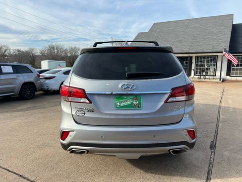 Used 2019 Hyundai Santa Fe XL image 6