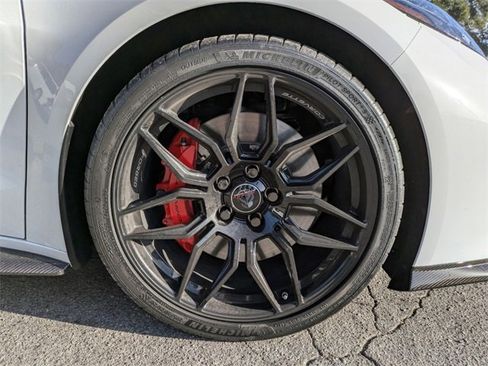 Used 2024 Chevrolet Corvette Z06 image 15