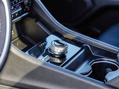 Certified 2024 Jeep Grand Cherokee L Limited w/ Luxury Tech Group II image 25