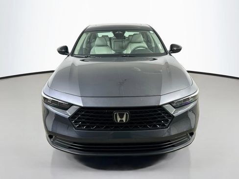 Used 2025 Honda Accord SE image 2