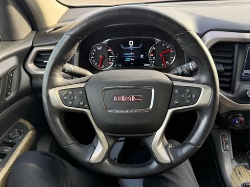 Used 2018 GMC Acadia Denali image 19