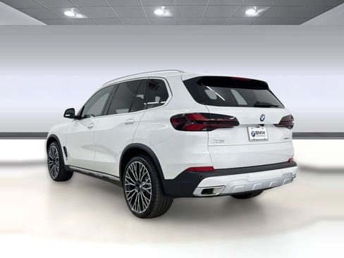 New 2026 BMW X5 xDrive40i image 3