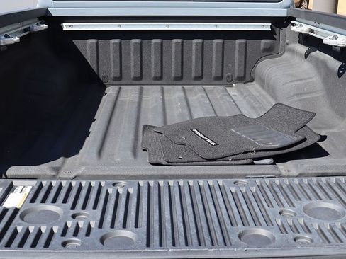Used 2022 Nissan Frontier Pro-X RWD image 24